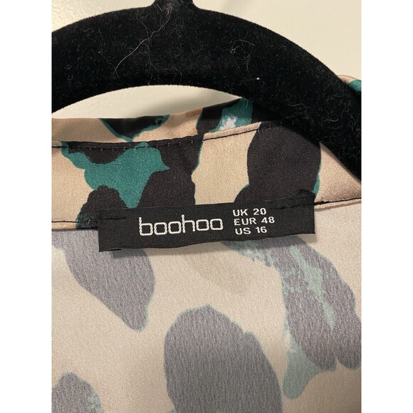 Boohoo Womans Leopard Animal Print Button Down Blouse Size 16 Satin Tan - Picture 2 of 5